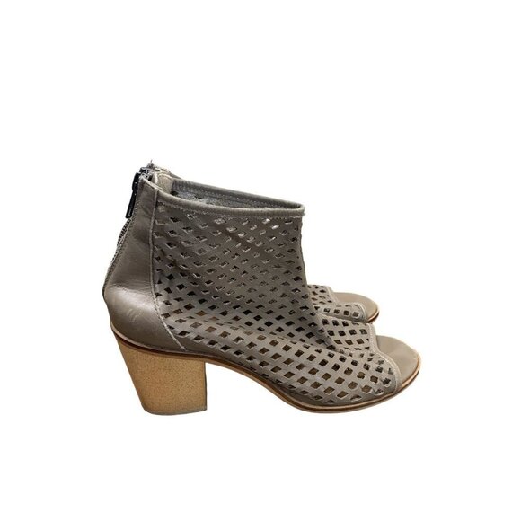 Kelsie Dagger Kyoto Peep Toe Bootie 8 - Picture 2 of 8